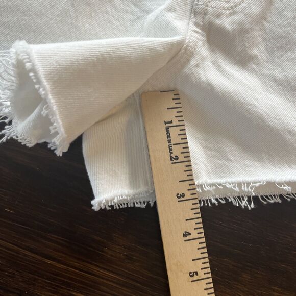 Madewell Shorts Women’s Size 33W Relaxed Denim White Cut Off NWT MSRP $78 - Picture 11 of 14